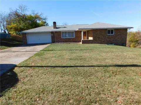 67700 Graham Rd, Saint Clairsville, OH 43950