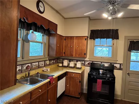 61960 Fairview Rd, Barnesville, OH 43713 photo 11