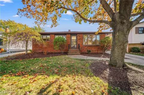 4417 Starlight Dr, Cleveland, OH 44109