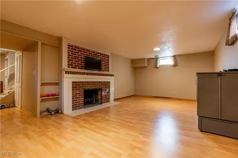 Living - 4118 21st St NW, Canton, OH 44708 photo 4 of 4