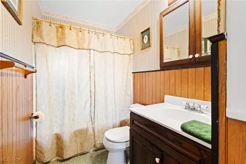 Bath - 26420 Briardale Ave, Euclid, OH 44132 photo 1 of 2