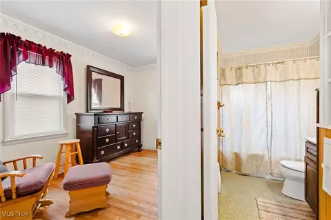 Entry Way - 26420 Briardale Ave, Euclid, OH 44132 photo 1 of 4