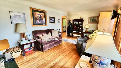 704 Babbitt Rd, Euclid, OH 44123 photo 19