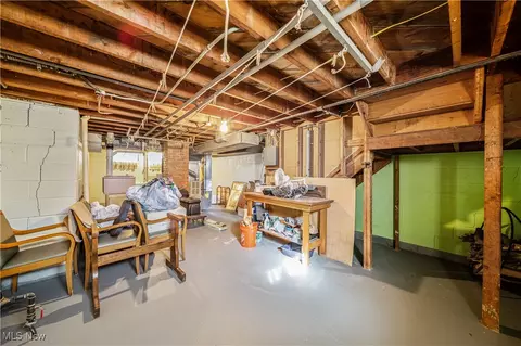 704 Babbitt Rd, Euclid, OH 44123 photo 35