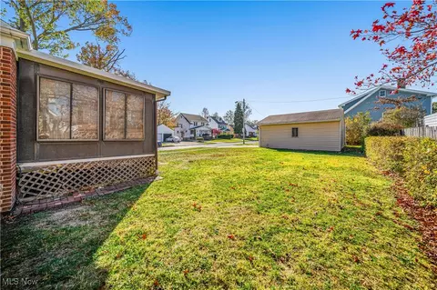 704 Babbitt Rd, Euclid, OH 44123 photo 7