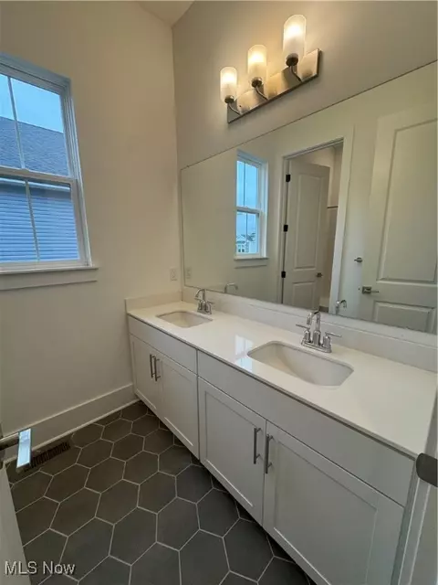 Bath - 8917 Camden Rd NW, Massillon, OH 44646 photo 1 of 2