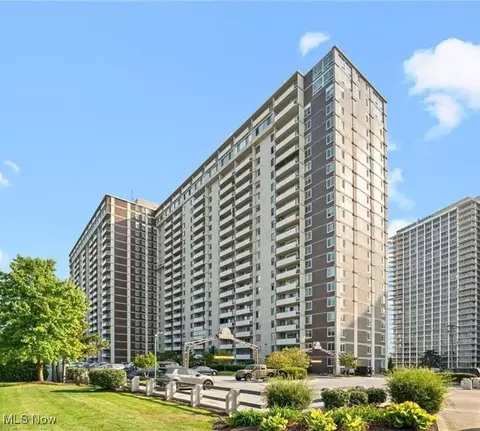 12900 Lake Ave #1512, Lakewood, OH 44107