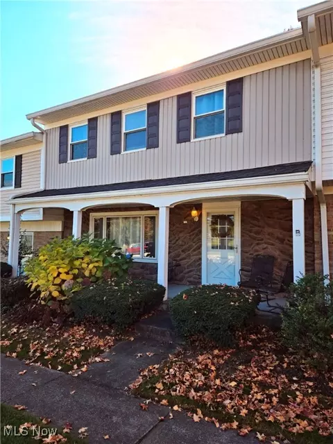 2063 Carlile Dr, Uniontown, OH 44685
