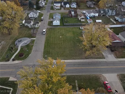 25 Th St, Canton, OH 44705 photo 3