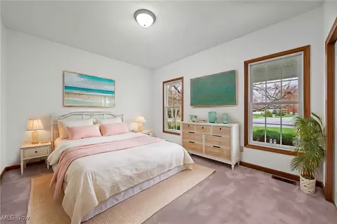 Bedroom - 4352 Shannon Dr, Rootstown, OH 44272 photo 3 of 4