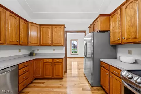 Kitchen - 4352 Shannon Dr, Rootstown, OH 44272 photo 4 of 4