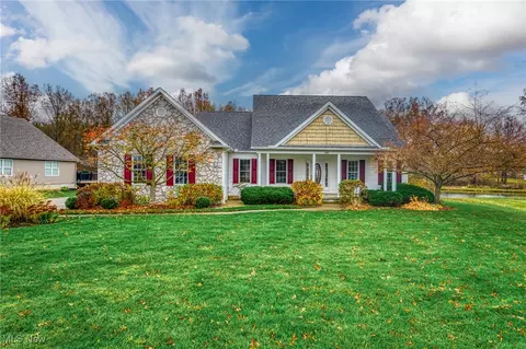 4352 Shannon Dr, Rootstown, OH 44272