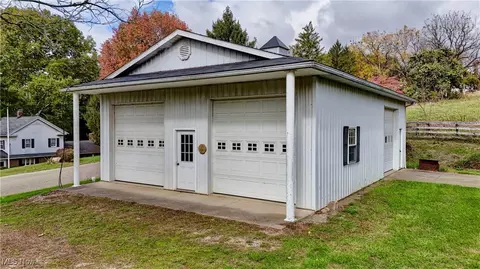 Bellway/amway Avenue Sw, Beach City, OH 44608