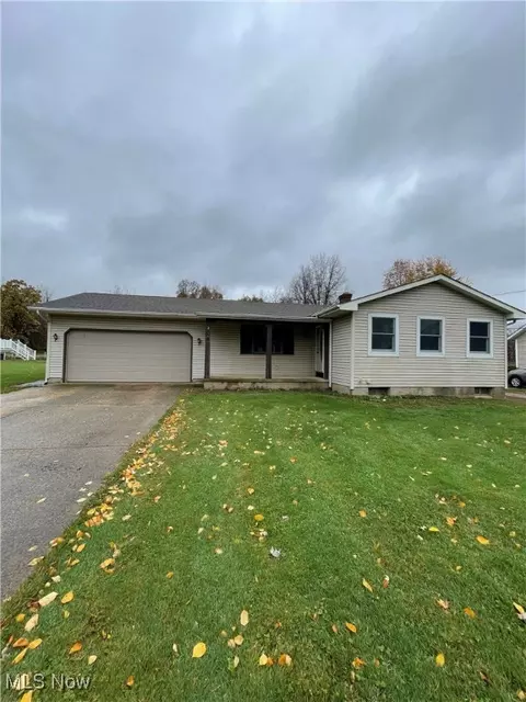 244 W Main St, South Amherst, OH 44001
