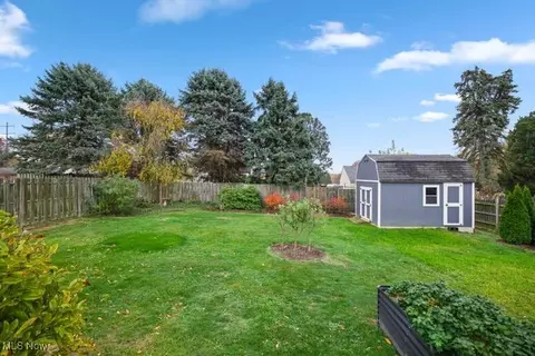 4824 Grandview Ave, Canton, OH 44705 photo 6