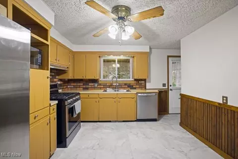 4824 Grandview Ave, Canton, OH 44705 photo 10
