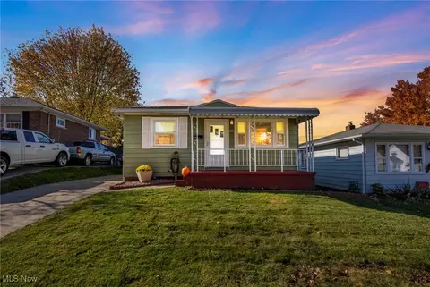 410 Stanley Rd, Akron, OH 44312