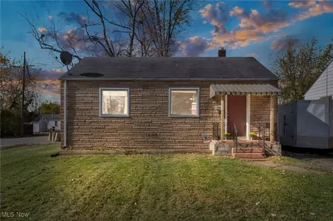 1907 Clermont Ave NE, Warren, OH 44483