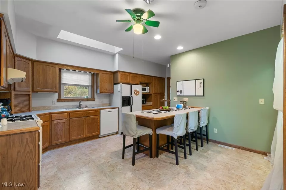 Kitchen - 529 Westview Dr, Wooster, OH 44691 photo 1 of 5