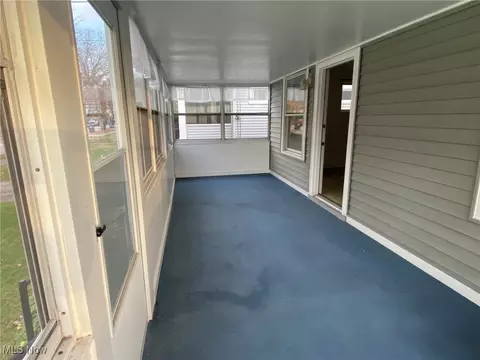 128 E Brookside Ave, Akron, OH 44301 photo 5