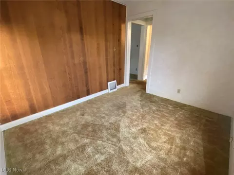 128 E Brookside Ave, Akron, OH 44301 photo 18