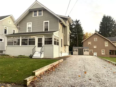 128 E Brookside Ave, Akron, OH 44301