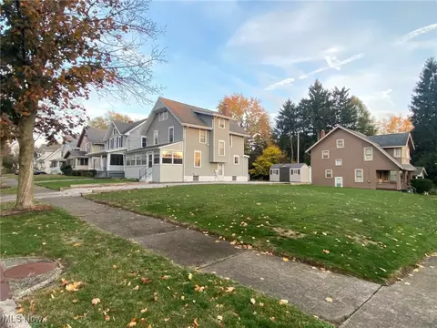 128 E Brookside Ave, Akron, OH 44301 photo 35