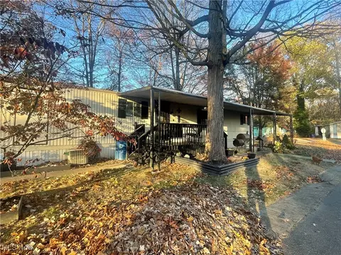 14740 Oak Grove Dr #183, Doylestown, OH 44230