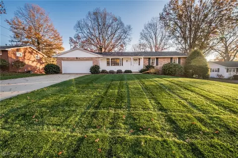 305 Taggart Ave NE, Massillon, OH 44646