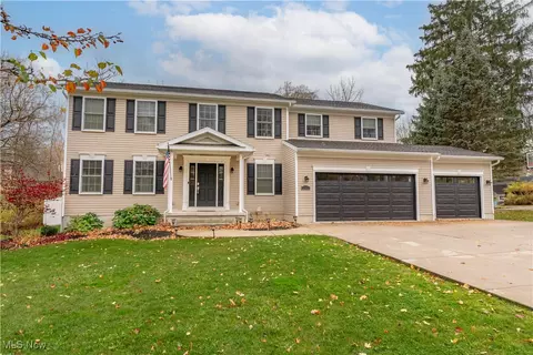 2542 Call Rd, Stow, OH 44224