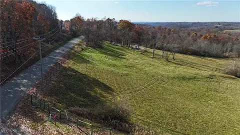 2305 Hardesty Rd, New Concord, OH 43762