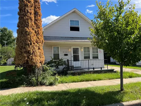 2221 E 69 St, Cleveland, OH 44103