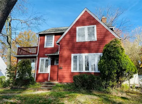 3927 Elmwood Rd, Cleveland Heights, OH 44121