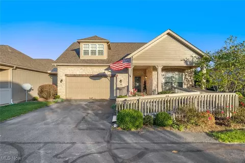 540 Quarry Lakes Dr, Amherst, OH 44001