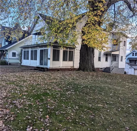 7609 Denison Ave, Cleveland, OH 44102