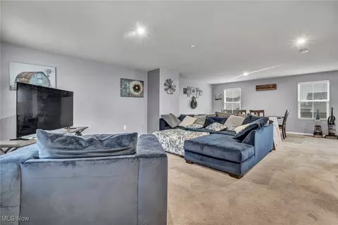 342 Fairfield Ct, Elyria, OH 44035 photo 12