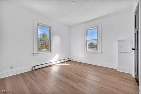 Bedroom - 715 E 232nd St, Euclid, OH 44123 photo 6 of 8