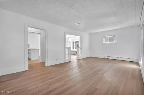 Living - 715 E 232nd St, Euclid, OH 44123 photo 5 of 7