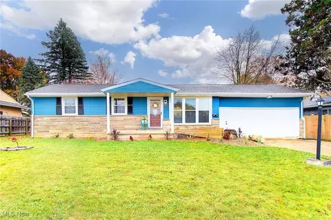 2418 7th St NE, Canton, OH 44704