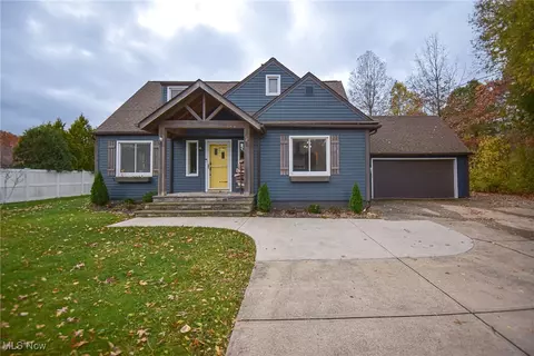 1767 Royalwood Rd, Broadview Heights, OH 44147