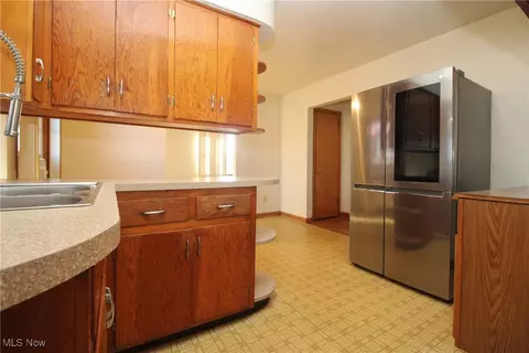 Kitchen - 853 5th St, Struthers, OH 44471 photo 3 of 3