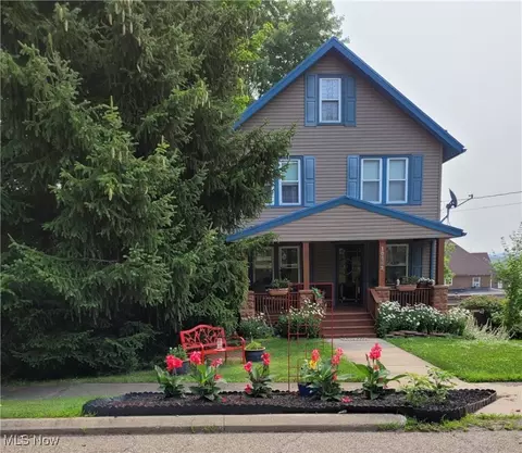10692 Maple St, Mantua, OH 44255