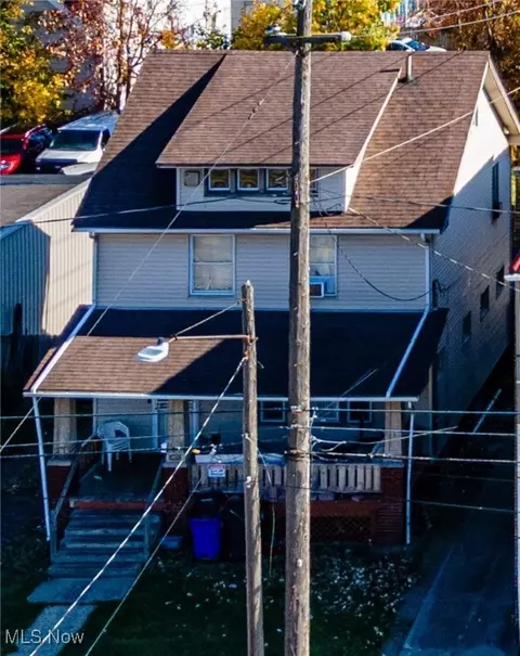 3577 W 105th St, Cleveland, OH 44111
