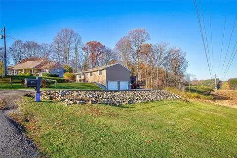 49 Comanche Trl, Malvern, OH 44644 photo 37