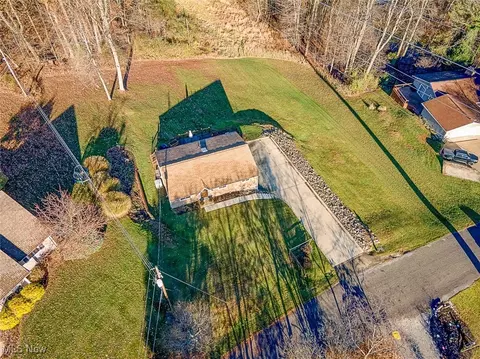 49 Comanche Trl, Malvern, OH 44644 photo 31