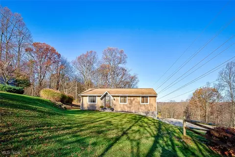 49 Comanche Trl, Malvern, OH 44644 photo 33