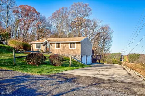 49 Comanche Trl, Malvern, OH 44644 photo 35
