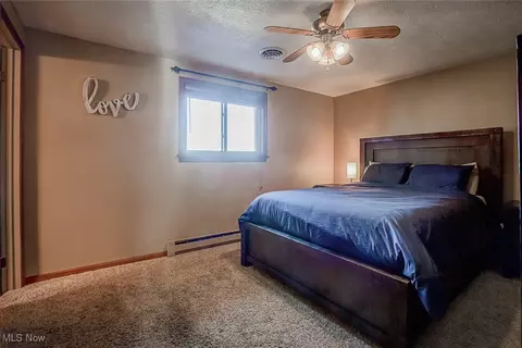 49 Comanche Trl, Malvern, OH 44644 photo 13
