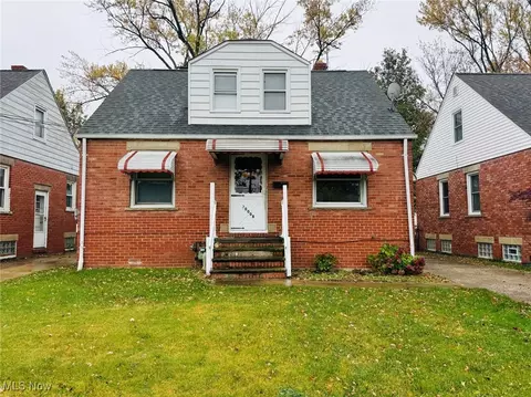 30008 Robert St, Wickliffe, OH 44092 photo 1