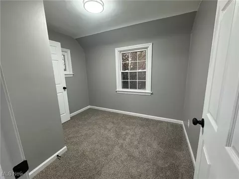Bedroom - 175 E 212th St, Euclid, OH 44123 photo 9 of 11